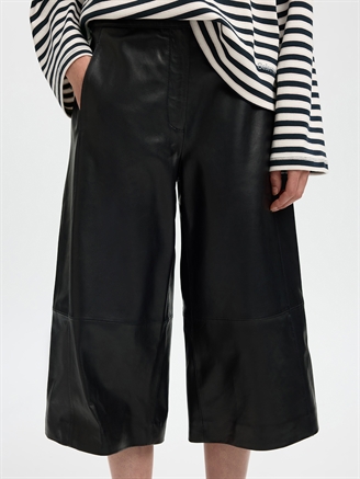 Selected Femme SlfGigi HW Leather Culottes Black